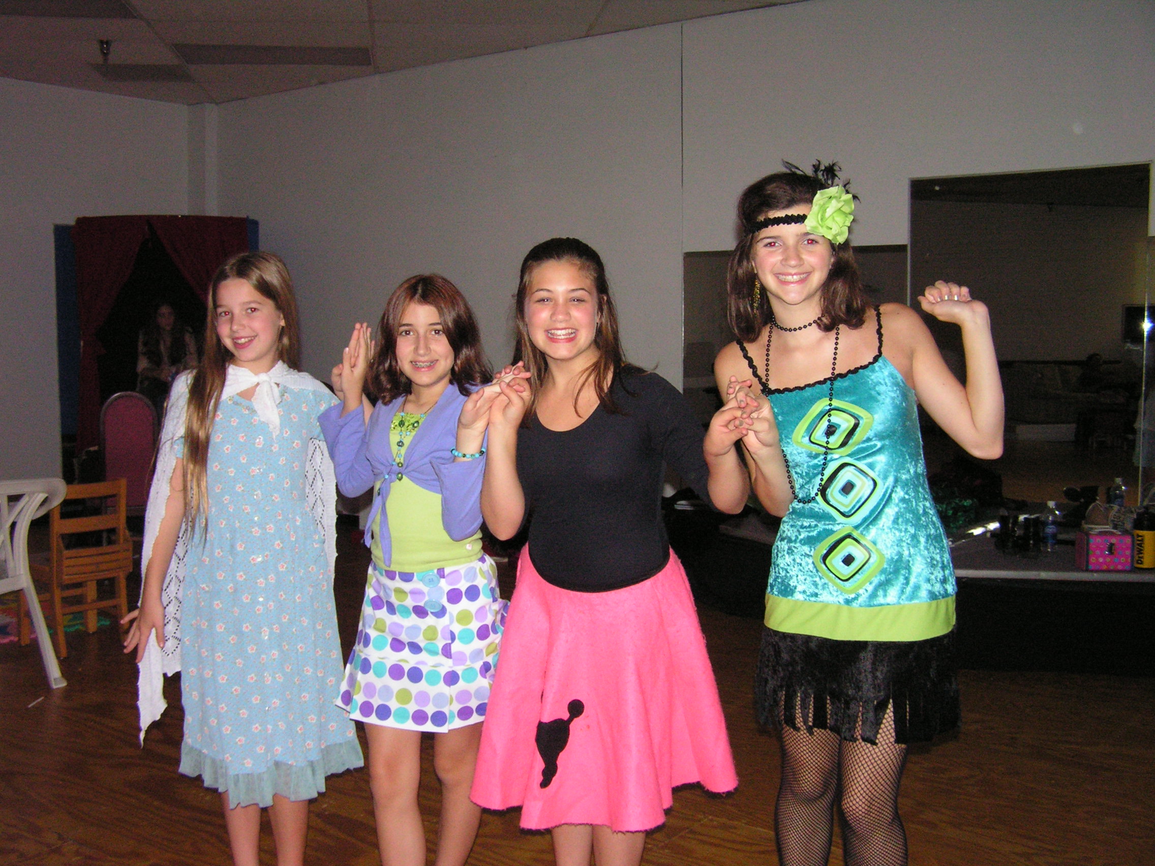 ./2005/NRACT Broadway Review/BroadwyRev0004.JPG